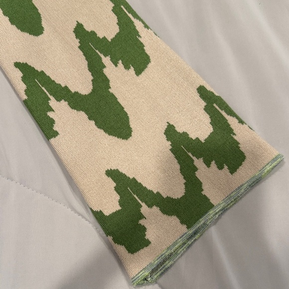 Celandine Brand Cutout Sweater Mini Dress Size M NWT - Picture 9 of 9